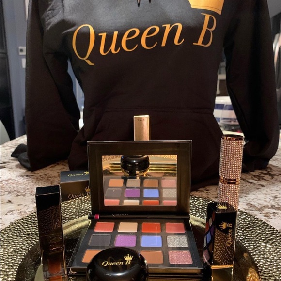 Queen B hoodies - Picture 3 of 3